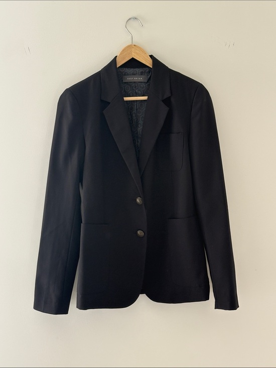 Suzy Shier Jackets & Blazers - Suzy Shier Black Two-Button Notch Lapel Blazer